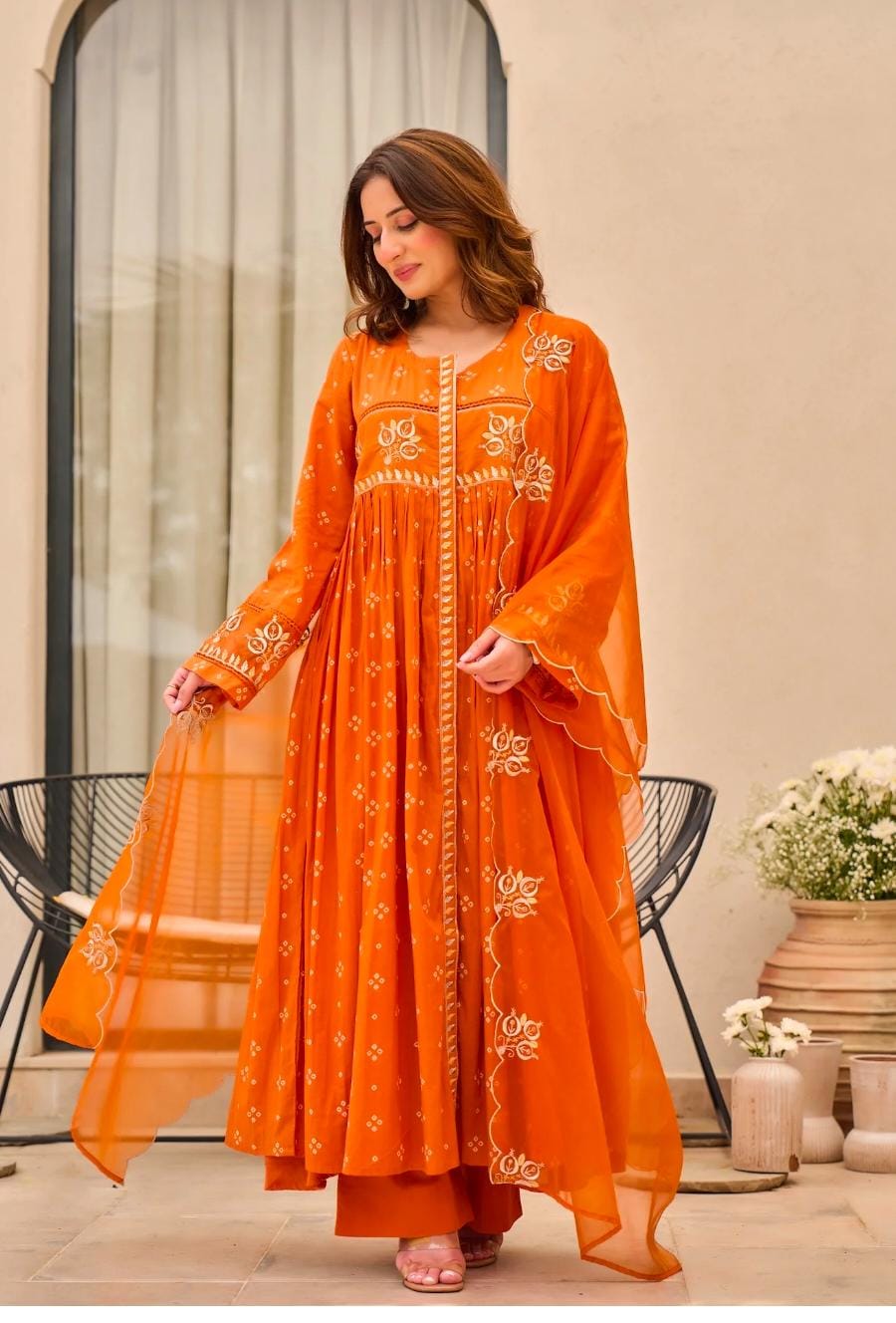Amber Noor Embroidered Kurta Set